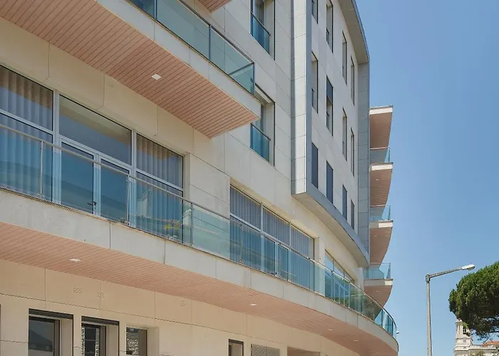 Lumo Flat ファティマ